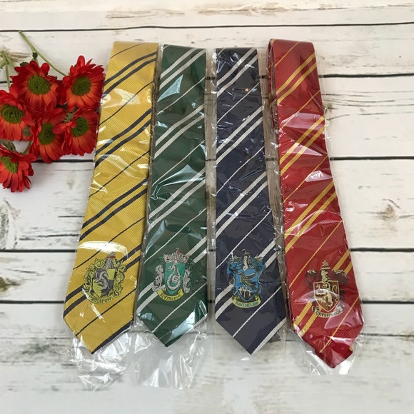 Harry Potter Hogwarts House Ties - Picture 8 of 8